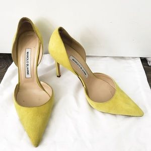 Manolo Blahnik size 36.5 micro suede yellow pumps